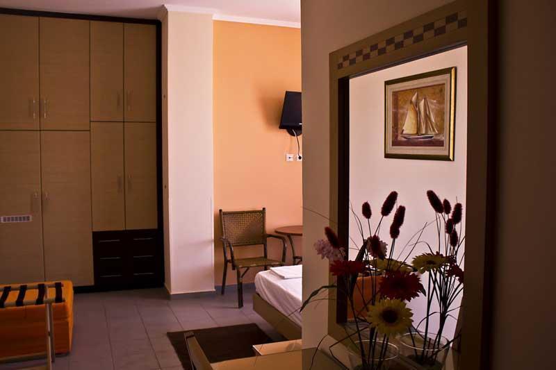 Entheon Rooms Marathopoli Kamer foto